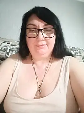 MariSwan222 online show from May 6, 7:29 pm