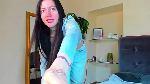 AdrianaCult online show from March 25, 6:27 am