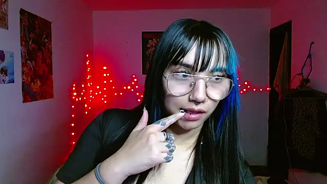  Veronicaa  online show from April 2, 3:59 am