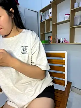 Sisilaydy 01 online show from December 19, 3:59 pm