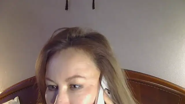 NessaMuti online show from December 17, 11:03 am