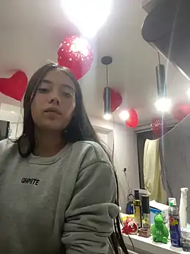 vanesita  online show from February 6, 2:59 am