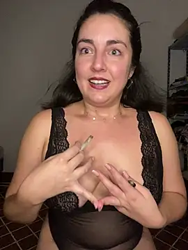 sweetrosedance online show from February 3, 2:21 am