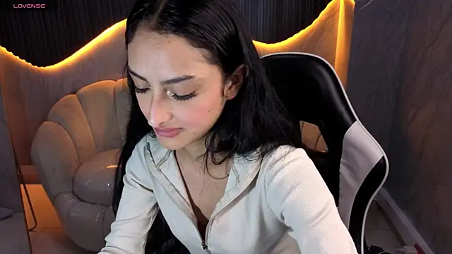 Tifany Tx online show from April 15, 7:58 pm