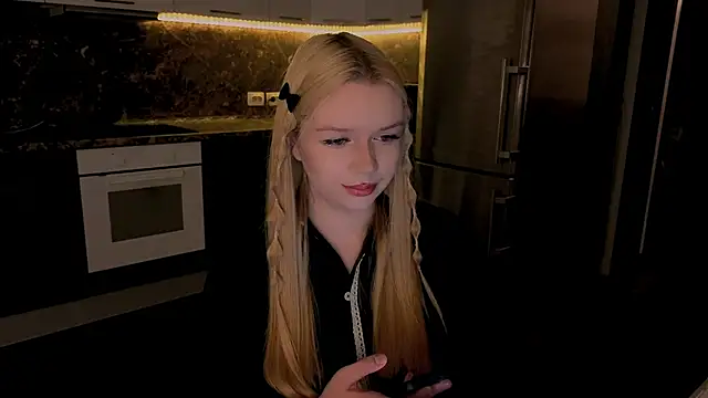 my liss online show from May 16, 10:31 pm