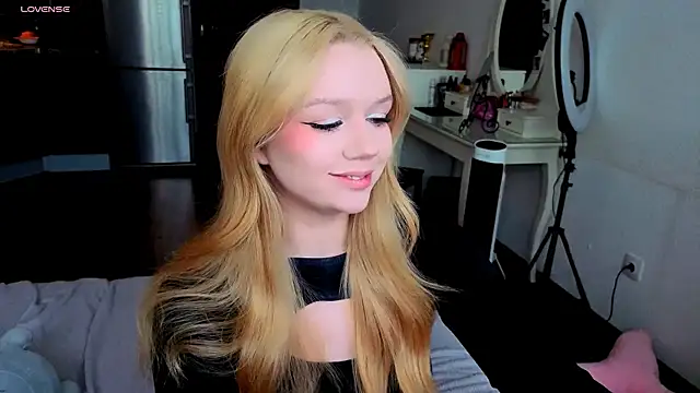 my liss online show from May 26, 12:26 pm