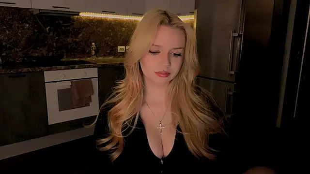 my liss online show from May 12, 8:37 pm