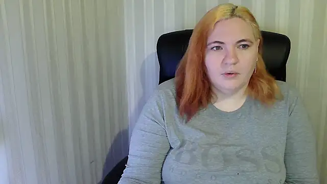 LissaLeon online show from December 19, 7:28 pm