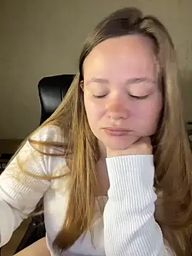 CaramelleSugarr online show from May 15, 5:48 pm