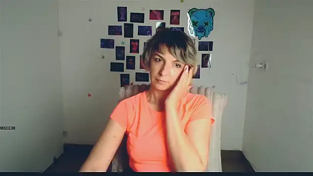 Lana Foxyy online show from May 20, 12:35 pm