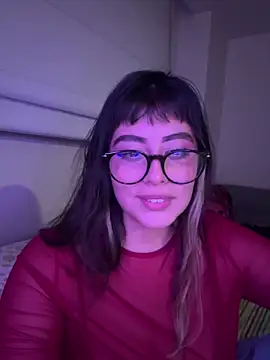 justmariee online show from March 30, 4:01 am