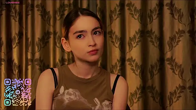 JuIianneDelfino online show from January 11, 7:08 pm