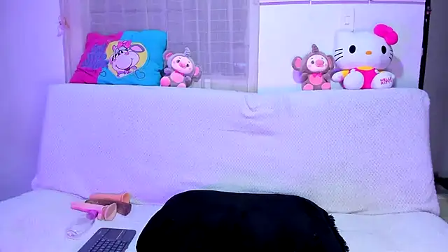 analissejade online show from March 23, 8:42 am