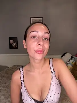 ChiaraSommer online show from May 3, 4:21 pm