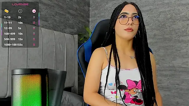 Odett Khast online show from December 19, 5:32 am