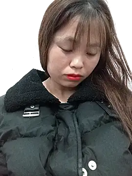 kiss-you12 online show from February 10, 3:37 pm