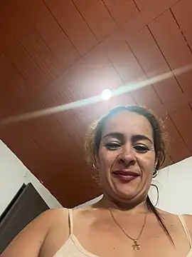 saramaartinez online show from April 9, 3:42 am