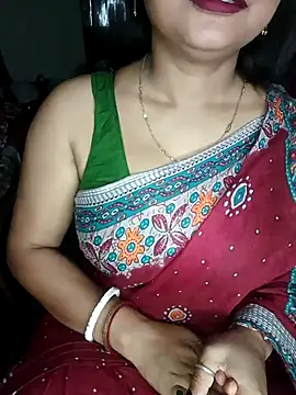 MAHI066 online show from May 6, 8:02 pm