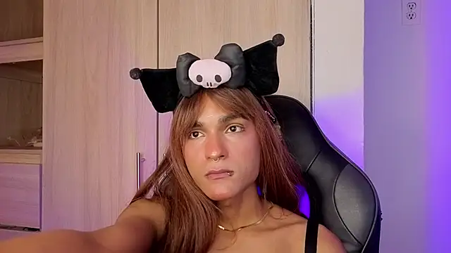 tiffanyy 777 online show from May 24, 4:44 am