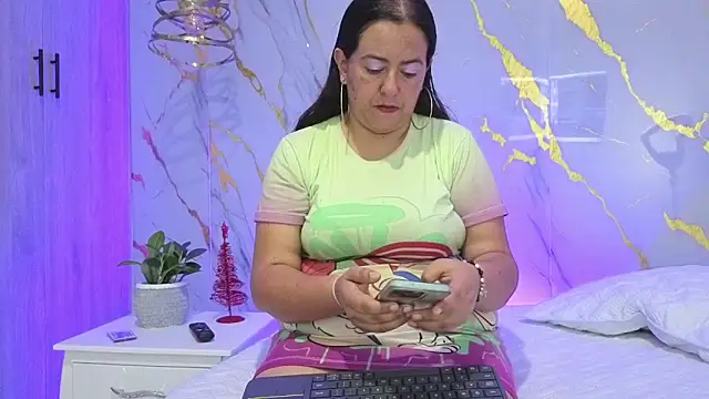 evelyn harpeery online show from January 6, 10:19 am