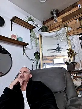 MISTERANDDEMI online show from February 5, 5:10 am