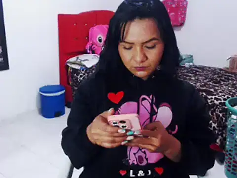 Diamond-jackson3 online show from April 7, 6:54 pm