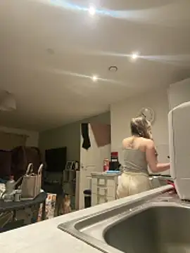 LilyLuck  online show from February 21, 5:57 pm