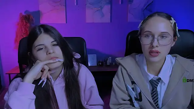 lizzie boom  online show from March 27, 8:20 pm