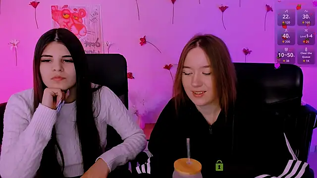 lizzie boom  online show from March 12, 7:49 pm