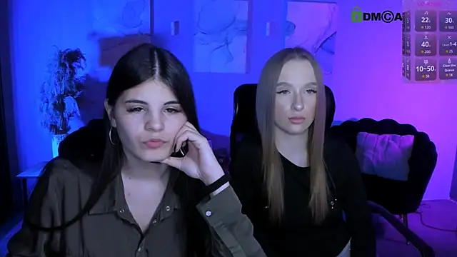 lizzie boom  online show from March 30, 7:35 pm