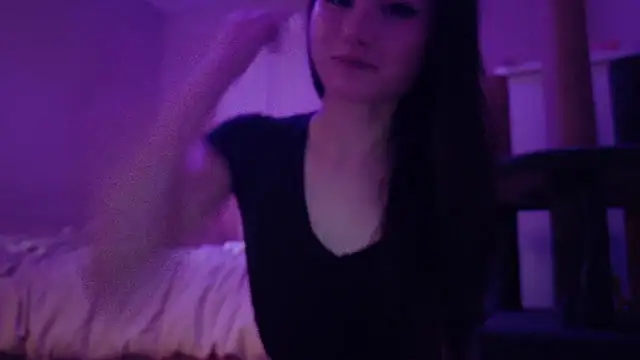 luvvivii online show from January 8, 3:54 am