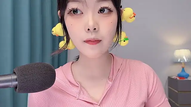 smalldaisy online show from May 7, 4:06 am