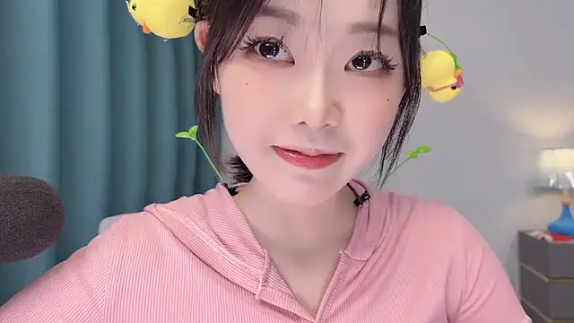 smalldaisy online show from May 4, 3:54 am