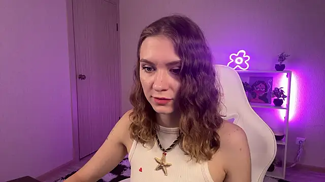 KellySunn online show from February 17, 9:30 am