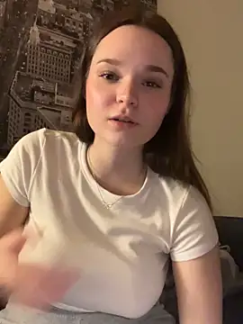 ElenaMariee online show from December 20, 10:14 pm