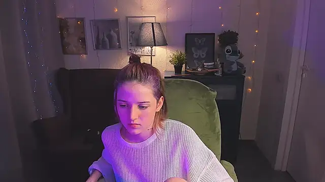 SarahShelby online show from May 20, 9:12 pm