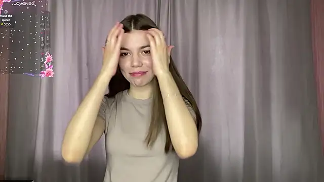 NeidaGowing online show from February 19, 8:03 am