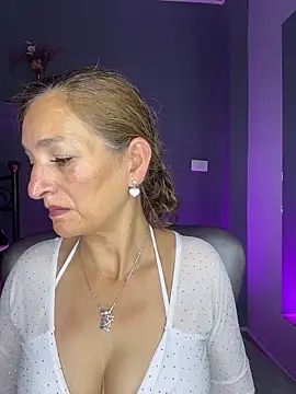 JennaMilf  online show from March 18, 8:03 pm