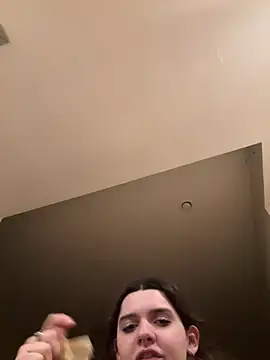 bellywelly69420 online show from December 22, 3:31 am