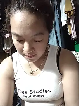 Lucky cutee online show from May 21, 6:44 am