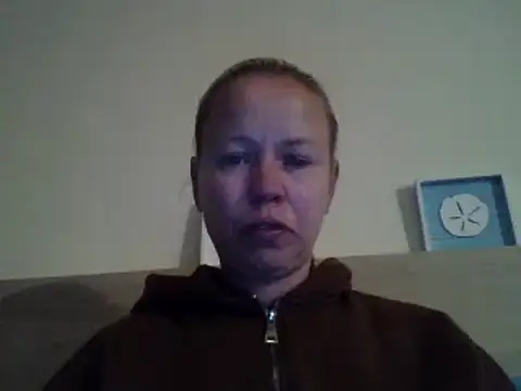 jennyblondeuk online show from May 19, 7:54 pm