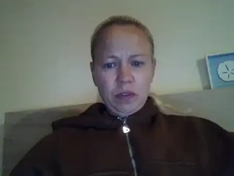 jennyblondeuk online show from May 13, 7:41 pm