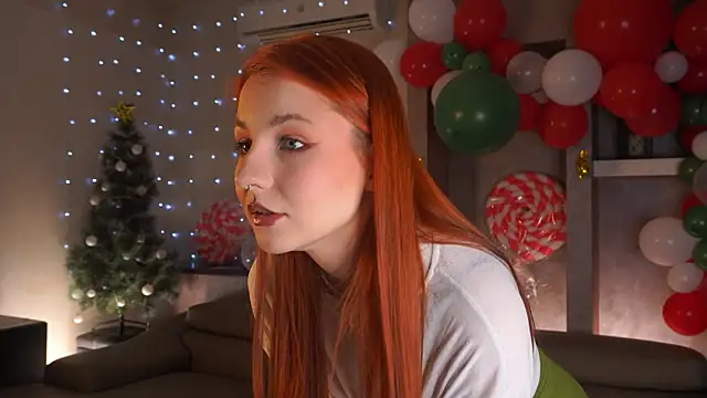 LilyGirgis online show from January 7, 1:36 pm