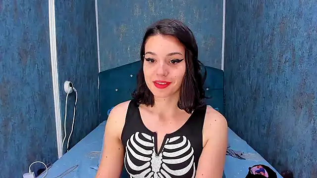 RedAssHottie online show from May 23, 3:16 am