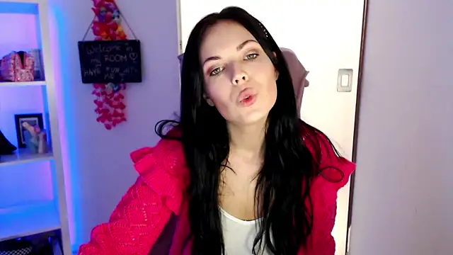 ggrek online show from March 25, 7:50 pm