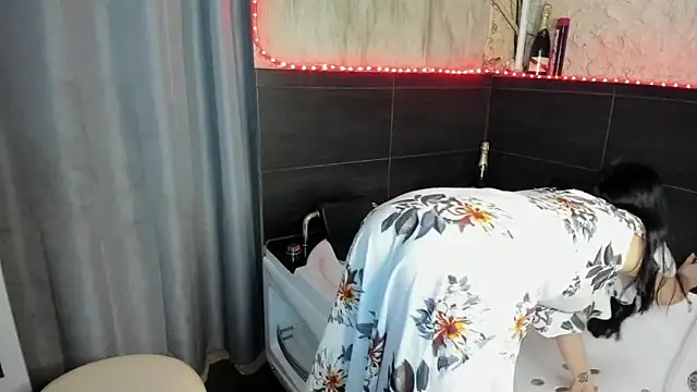 ggrek online show from March 22, 7:20 pm