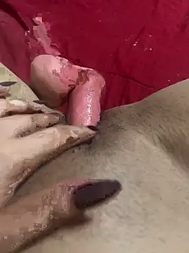 isabellasouza20 online show from December 21, 10:35 pm