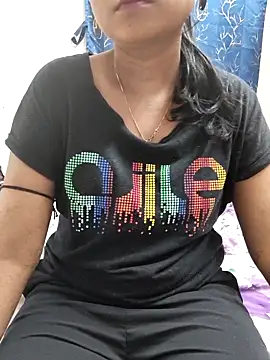 sexy-mahi  online show from March 28, 8:36 am