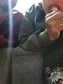 pujas43 online show from December 21, 4:11 pm