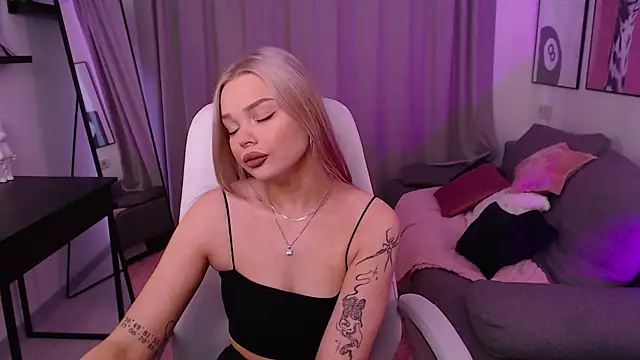 Leslie Caronn online show from January 9, 7:35 am